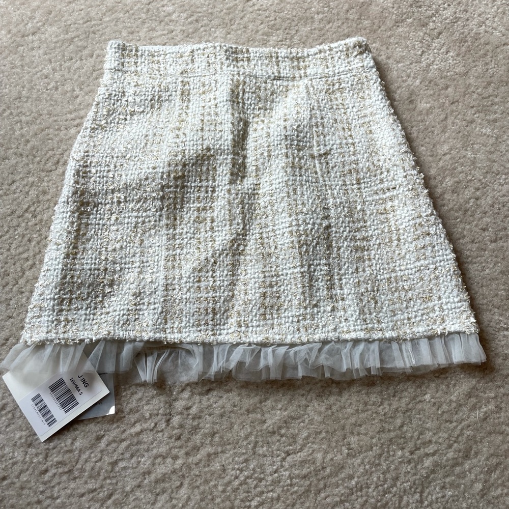 Brand new skirt